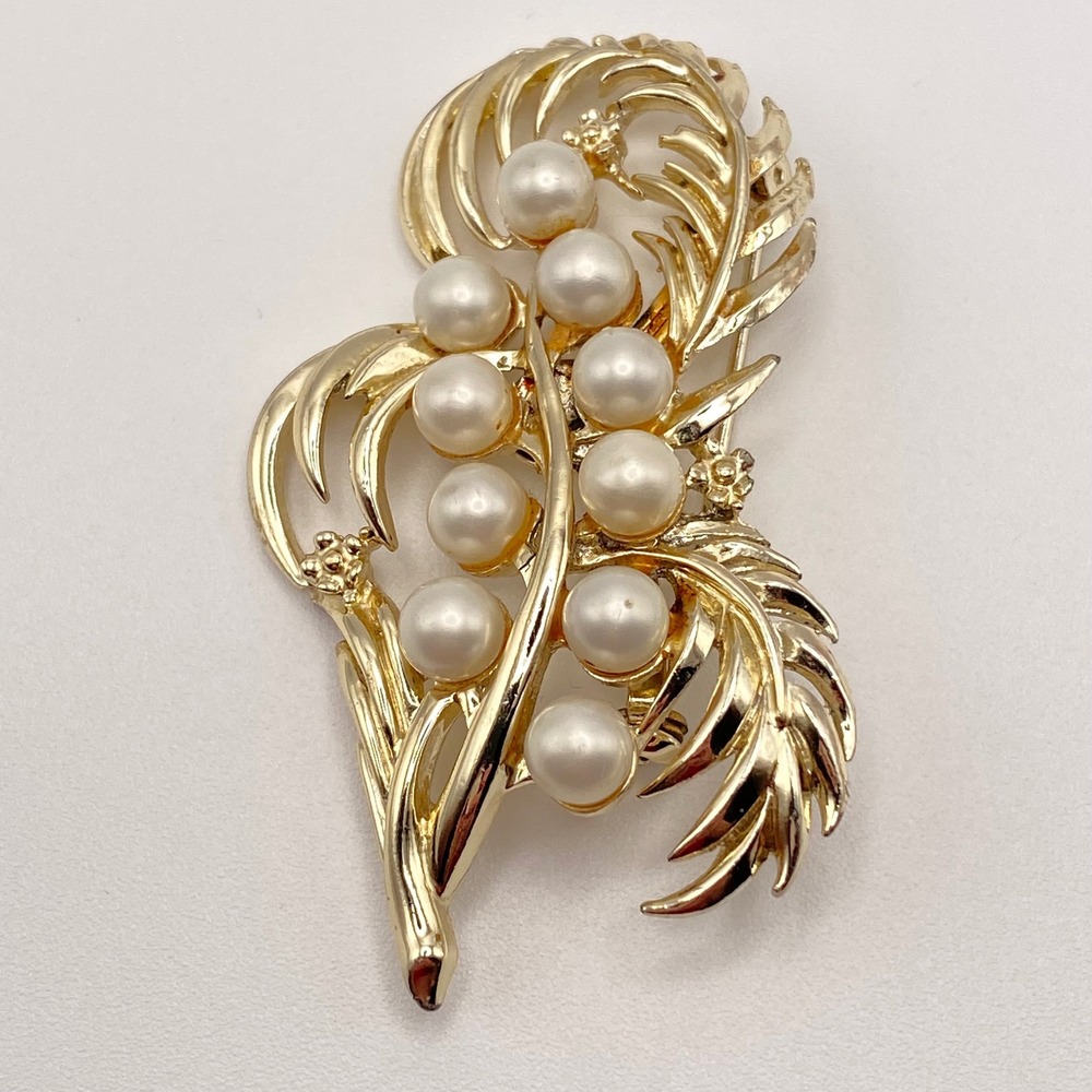 Coro Brooch Gold Tone Faux Pearl Vintage Floral Leaf Pin 2.5 Inch